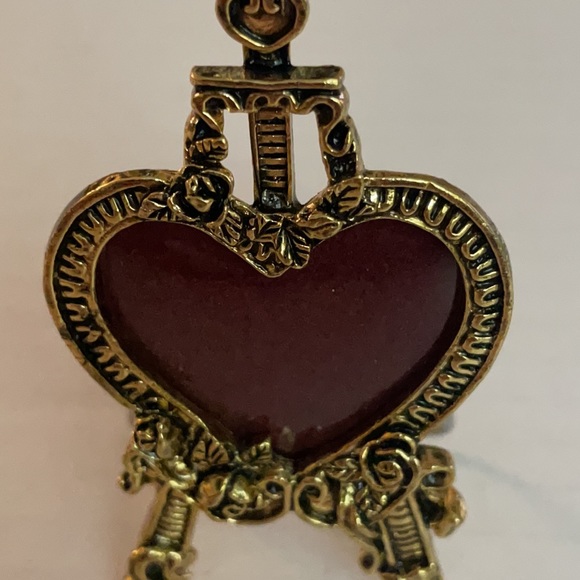 Vintage small heart picture frame with stand - Picture 2 of 3